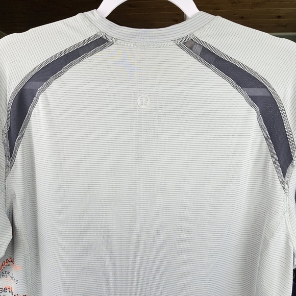 LULULEMON Athletica Vintage Men's Metal Vent Tech Inspiration Top Size L - Picture 4 of 9